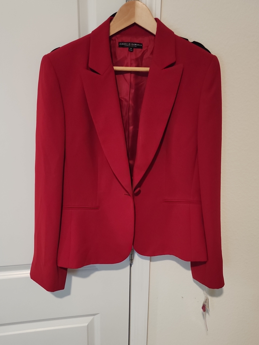 Isabella Fiore Tailored Red Single-Button Women's Blazer
